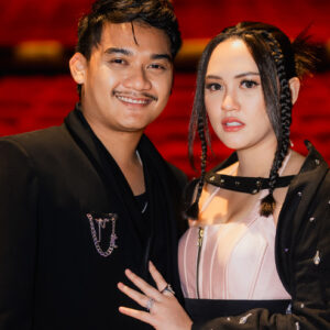 Ambyar Gigla Happy 1